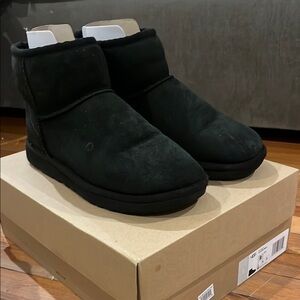 UGG Classic Mini II Black